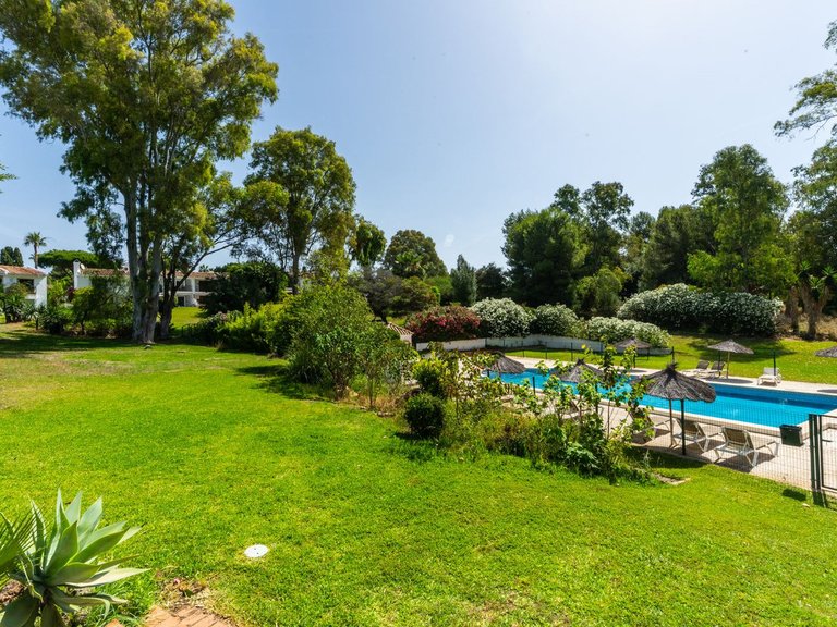 Apartment for Sale in Atalaya, Malaga 19