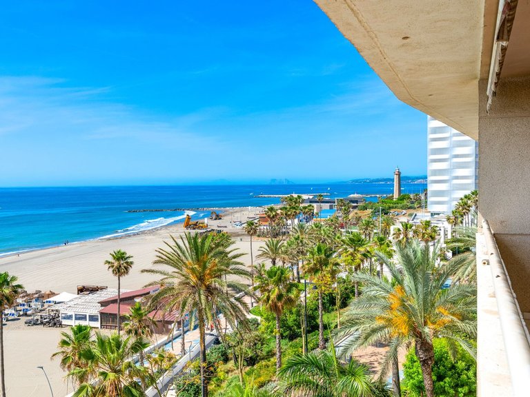 Apartment for Sale in Estepona, Malaga 1
