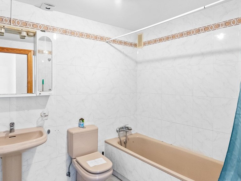 Apartment for Sale in Estepona, Malaga 15