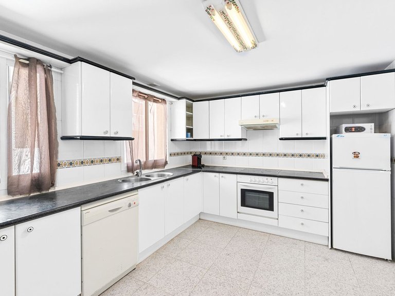 Apartment for Sale in Estepona, Malaga 9