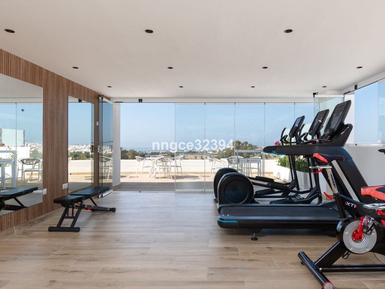 Apartment for Sale in Nueva Andalucía, Malaga 13