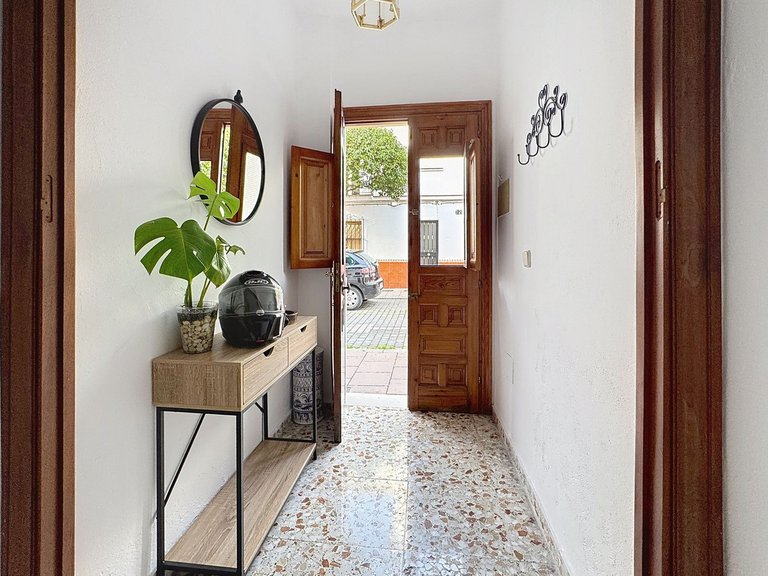 Villa for Sale in Estepona, Malaga 16