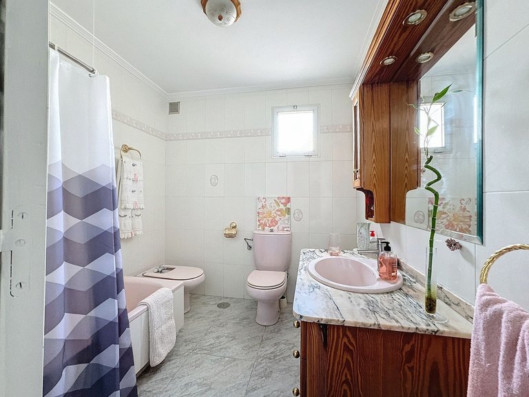 Villa for Sale in Estepona, Malaga 18