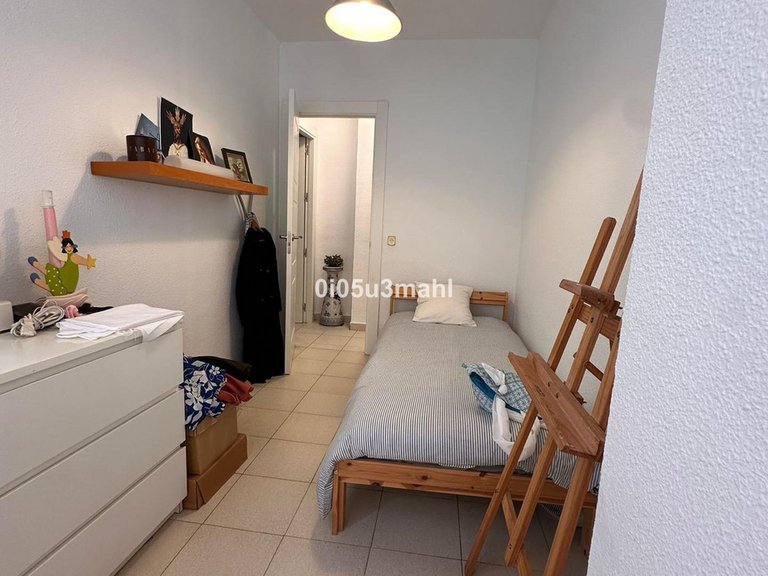 Apartment for Sale in Victoria Eugenia, Malaga 10
