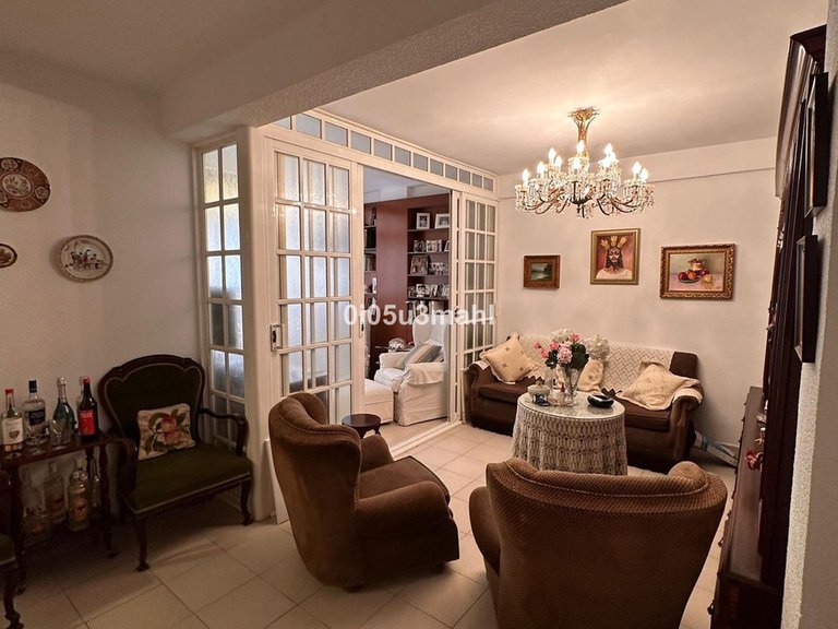 Apartment for Sale in Victoria Eugenia, Malaga 5