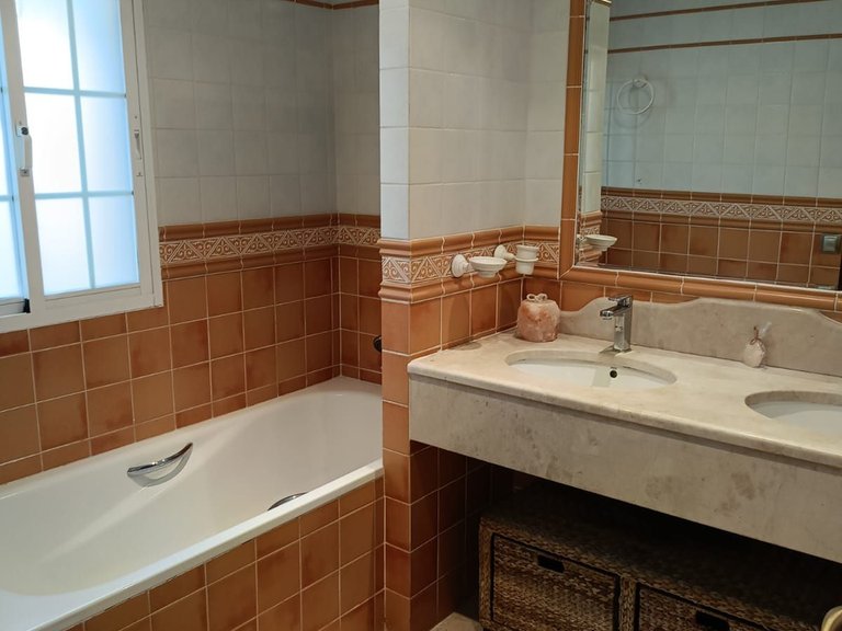 Villa for Sale in San Pedro De Alcántara, Malaga 10