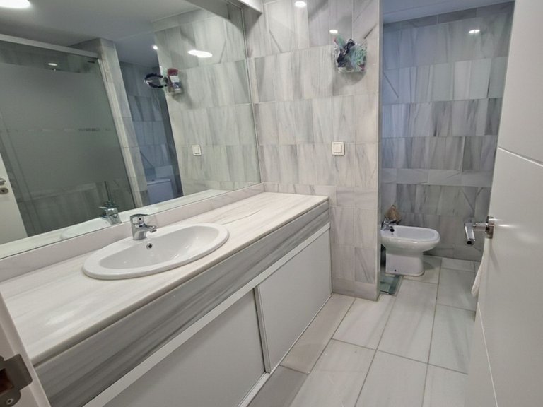 Apartment for Sale in Marbella, Malaga 14