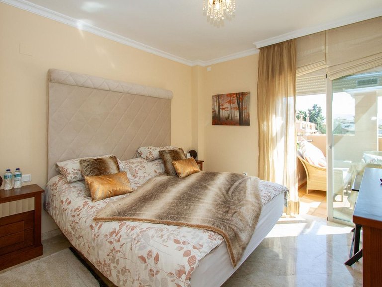 Apartment for Sale in La Mairena, Malaga 9