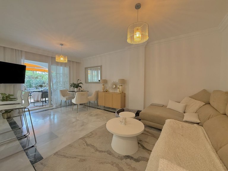 Apartment for Sale in The Golden Mile, Malaga 9