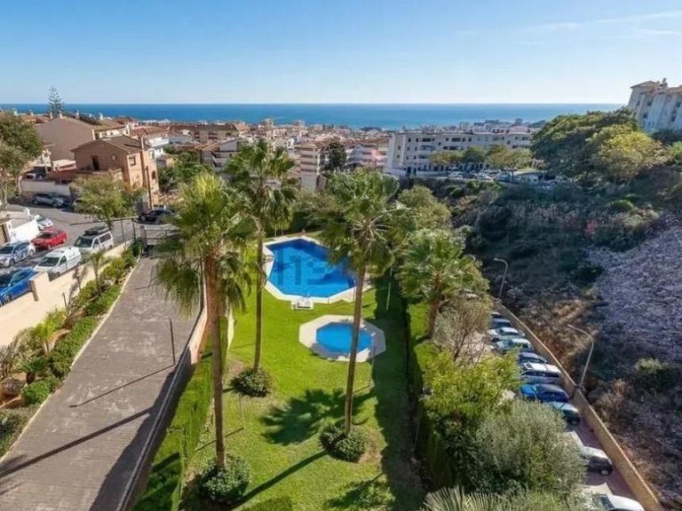 Apartment for Sale in Arroyo De La Miel, Malaga 15