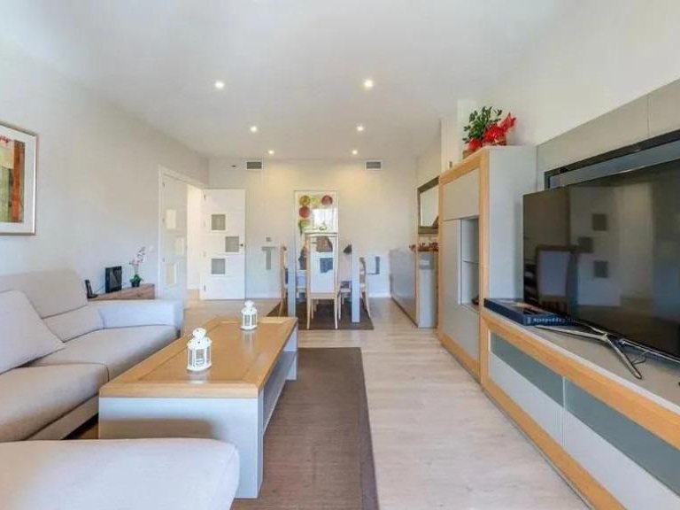 Apartment for Sale in Arroyo De La Miel, Malaga 19