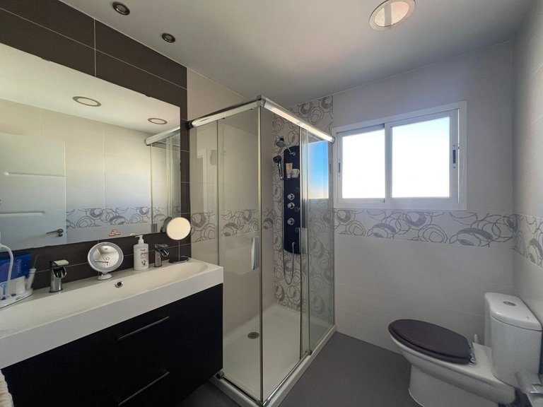Apartment for Sale in Arroyo De La Miel, Malaga 45