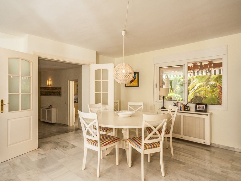 Villa for Sale in Marbesa, Malaga 12