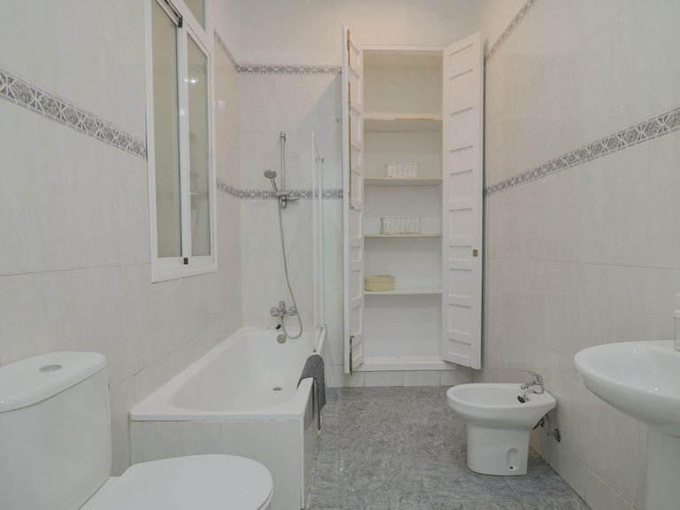 Apartment for Sale in Málaga, Malaga 13