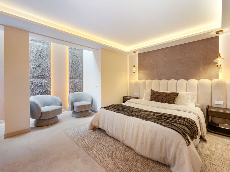 Villa for Sale in Nueva Andalucía, Malaga 15