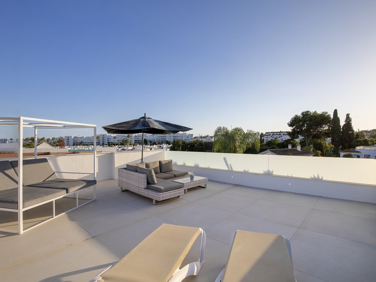 Villa for Sale in San Pedro De Alcántara, Malaga 33