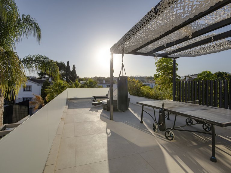 Villa for Sale in San Pedro De Alcántara, Malaga 36