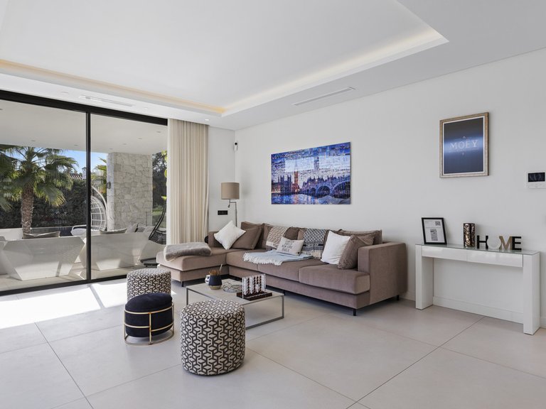 Villa for Sale in San Pedro De Alcántara, Malaga 5