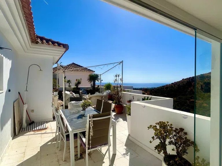 Apartment for Sale in Calahonda, Malaga 4