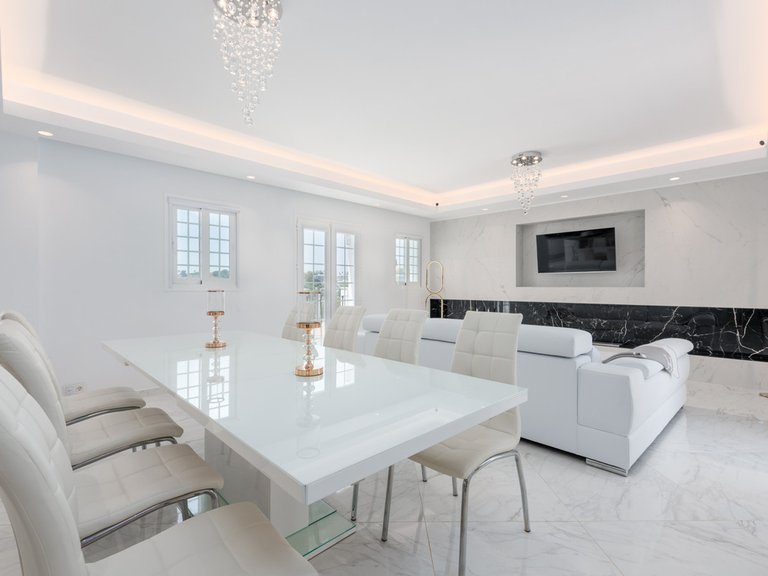 Villa for Sale in Nueva Andalucía, Malaga 12