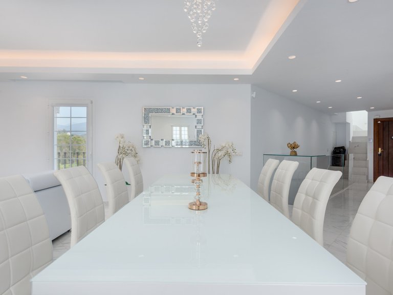 Villa for Sale in Nueva Andalucía, Malaga 16