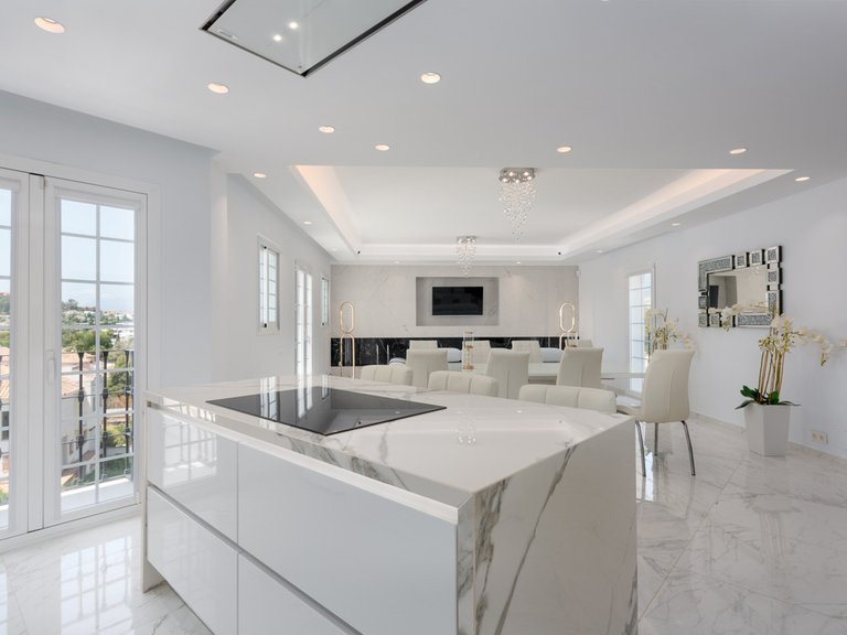 Villa for Sale in Nueva Andalucía, Malaga 20