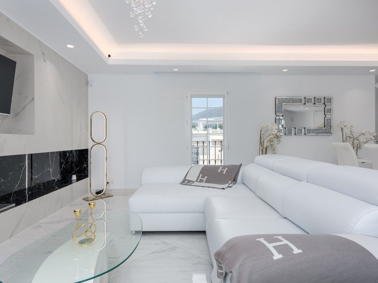Villa for Sale in Nueva Andalucía, Malaga 4