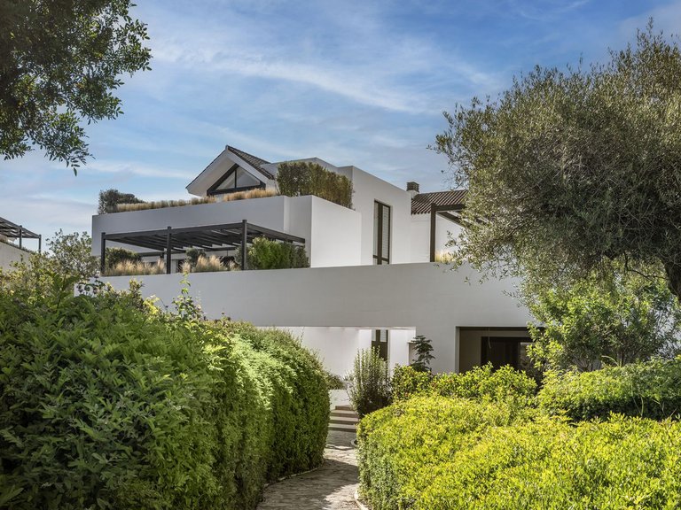 Villa for Sale in Sotogrande, Cadiz 1