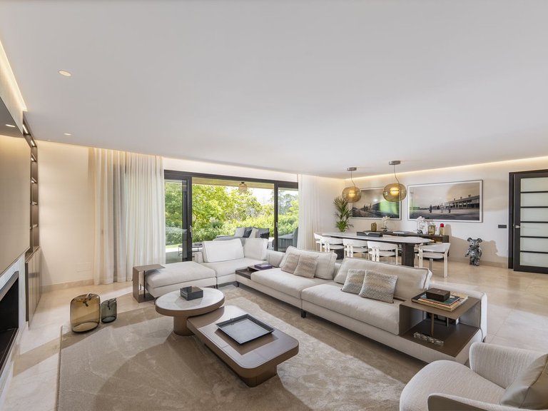 Villa for Sale in Sotogrande, Cadiz 7