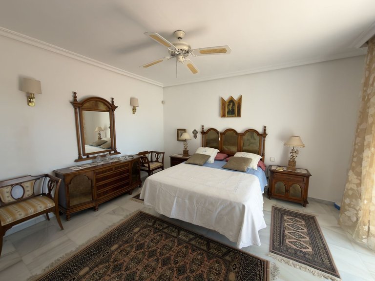 Villa for Sale in San Pedro De Alcántara, Malaga 35