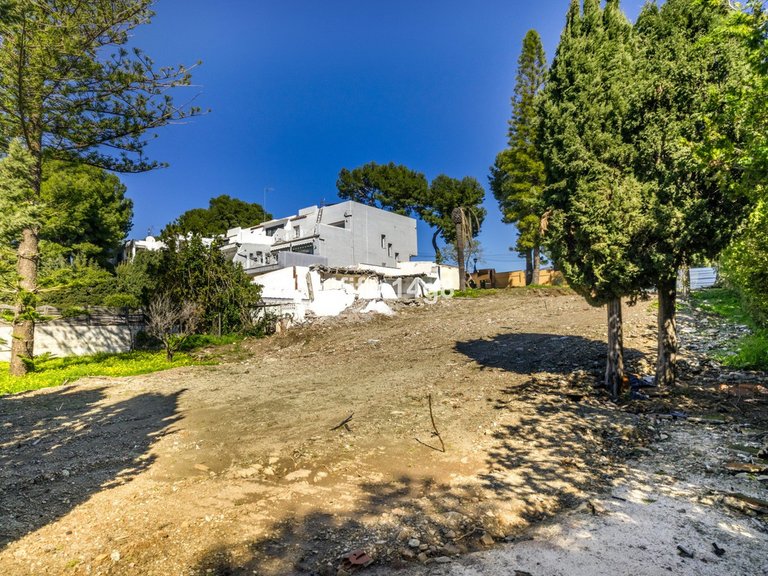 Plot for Sale in Nueva Andalucía, Malaga 4