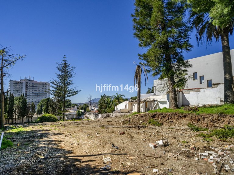 Plot for Sale in Nueva Andalucía, Malaga 6