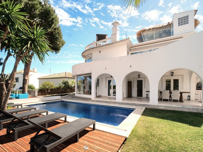 Villa for Sale in Mijas Costa, Malaga 29
