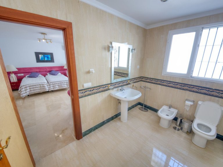 Villa for Sale in Costa del Sol, Benalmadena, Malaga 19