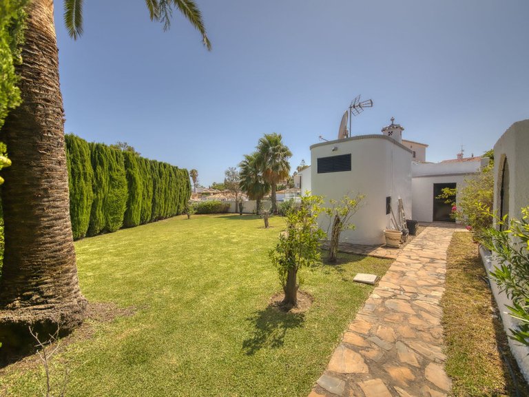 Villa for Sale in Costa del Sol, Benalmadena, Malaga 28