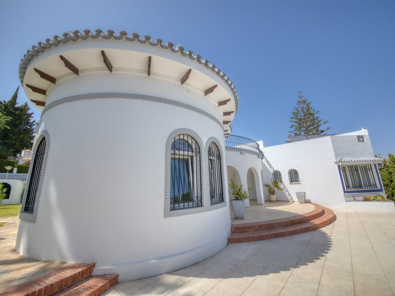 Villa for Sale in Costa del Sol, Benalmadena, Malaga 39