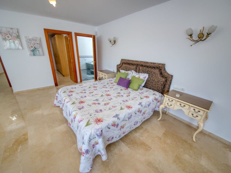 Villa for Sale in Costa del Sol, Benalmadena, Malaga 46