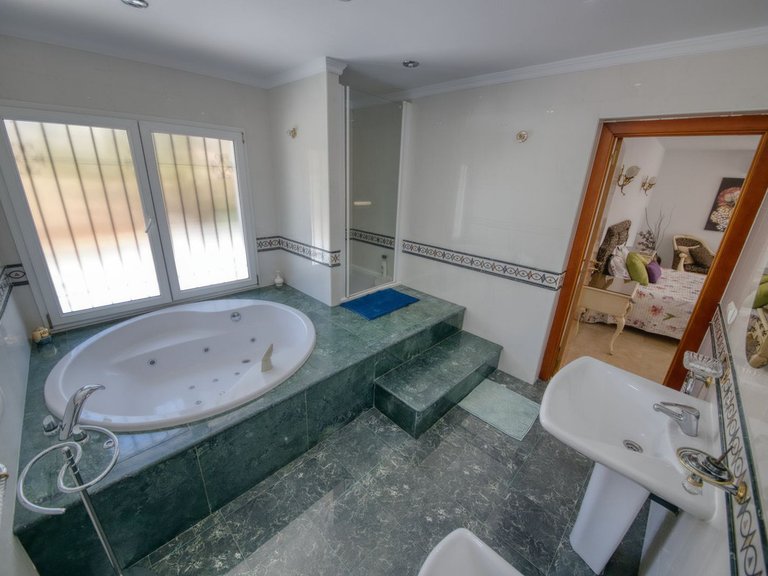 Villa for Sale in Costa del Sol, Benalmadena, Malaga 50