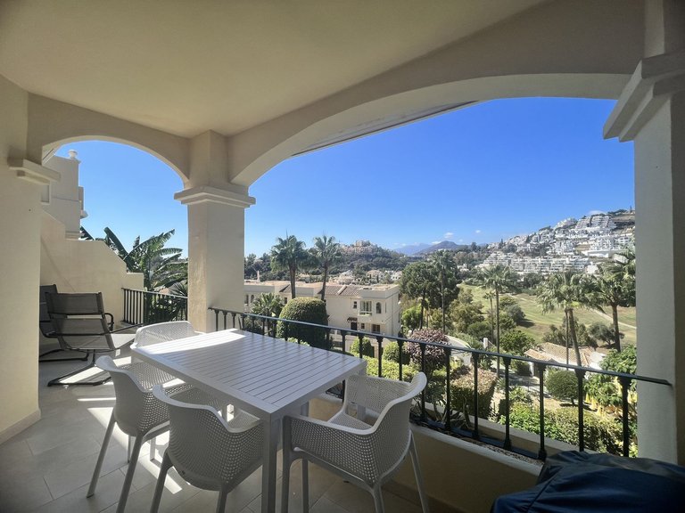 Apartment for Sale in La Quinta, Malaga 1