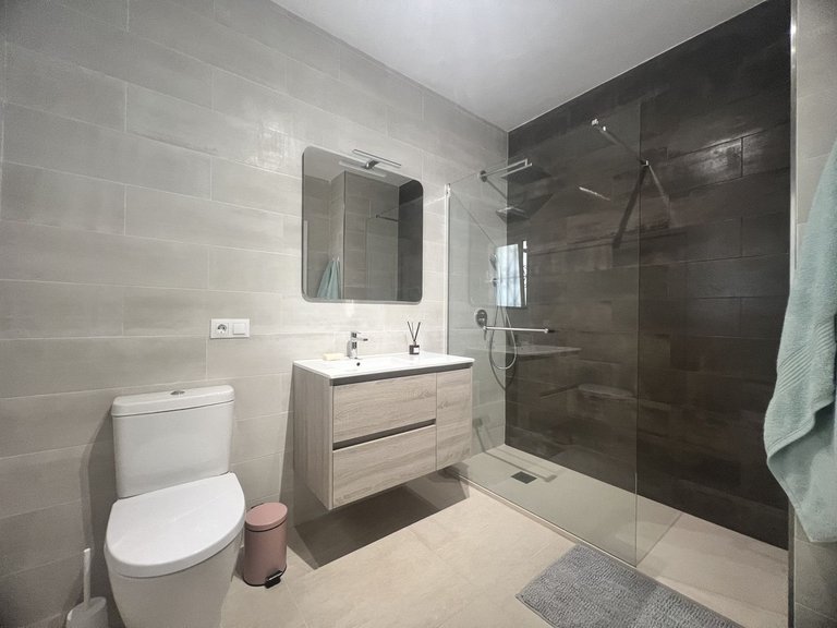Apartment for Sale in La Quinta, Malaga 11