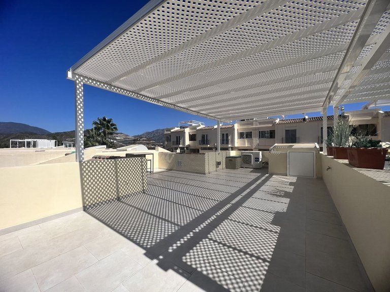 Apartment for Sale in La Quinta, Malaga 17