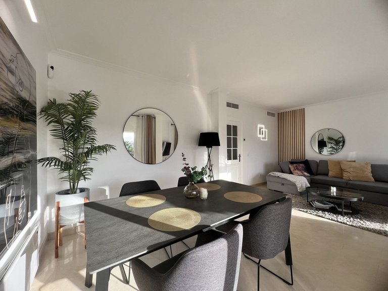 Apartment for Sale in La Quinta, Malaga 5