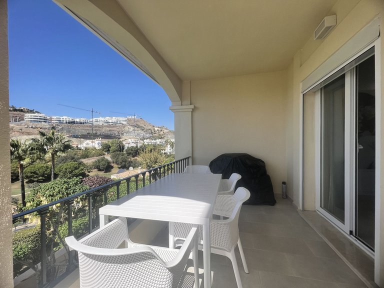 Apartment for Sale in La Quinta, Malaga 9