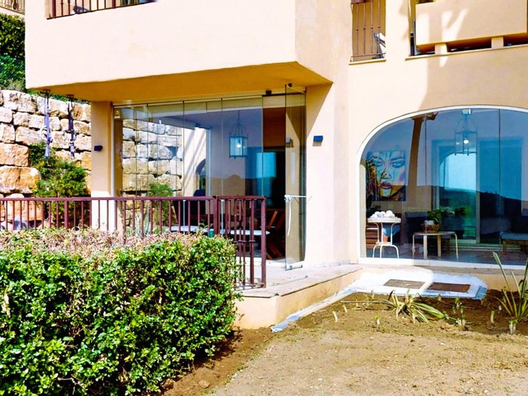 Apartment for Sale in Benahavís, Malaga 17