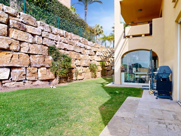 Apartment for Sale in Benahavís, Malaga 19