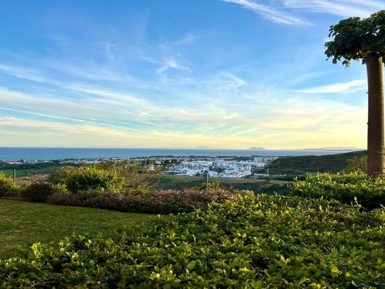 Apartment for Sale in Benahavís, Malaga 36