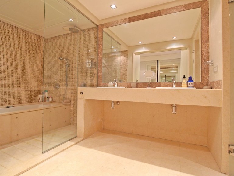 Apartment for Sale in Guadalmina Baja, Malaga 14