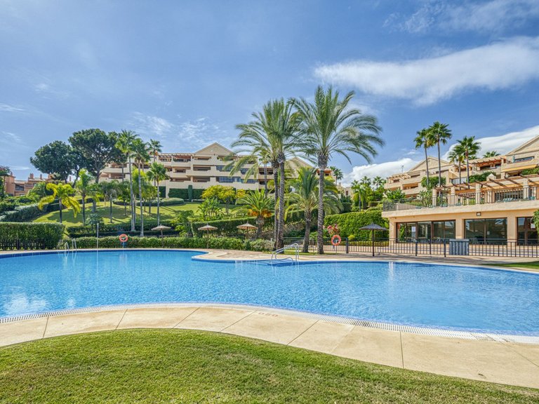 Apartment for Sale in Benahavís, Malaga 1