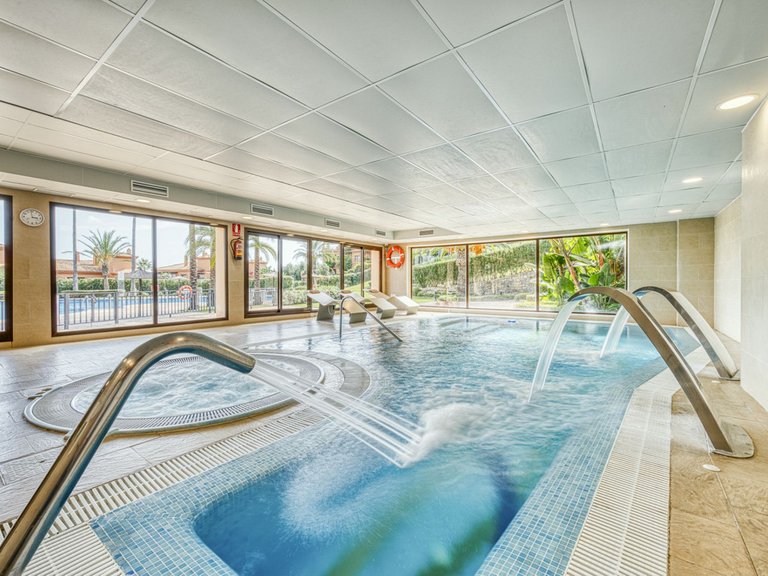 Apartment for Sale in Benahavís, Malaga 14