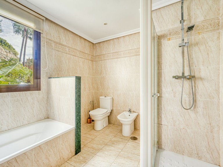 Apartment for Sale in Benahavís, Malaga 22